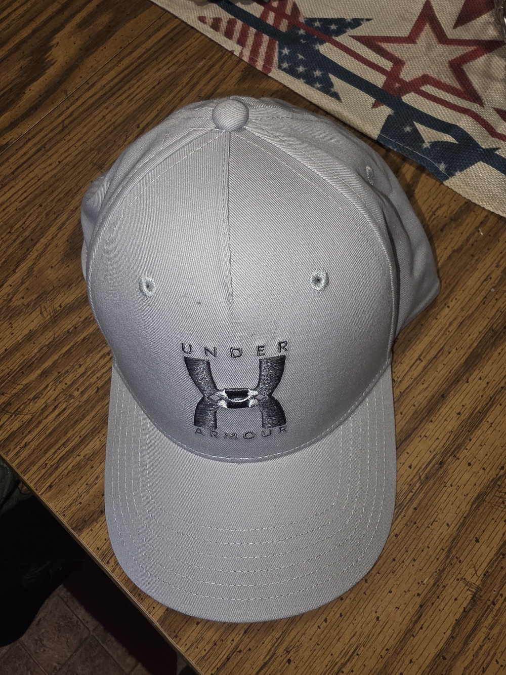 Under Armour Light Gray Embroidered Logo Cap